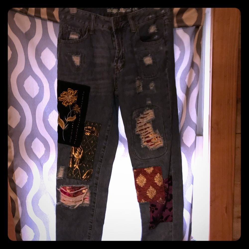 Indigo Thread Patchwork Capri Pants Size 0 - image 1